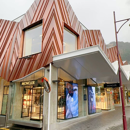Moncler - M8 Fitout commercial
